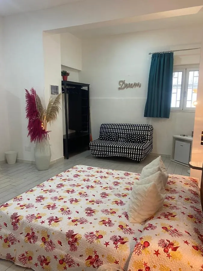 Dora'S House Otel Napoli Konukevi